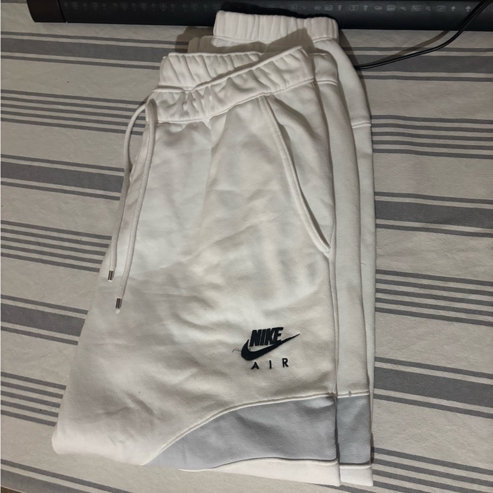 Men’s Nike Air Sweats